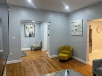 Spacious 4-bedroom apartment with AC, WiFi in phenomenal Boston - บังกะโล