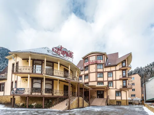 Kurazh Hotel