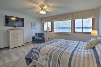 Popular Lakefront Home with Beautiful Views. - 4-Star