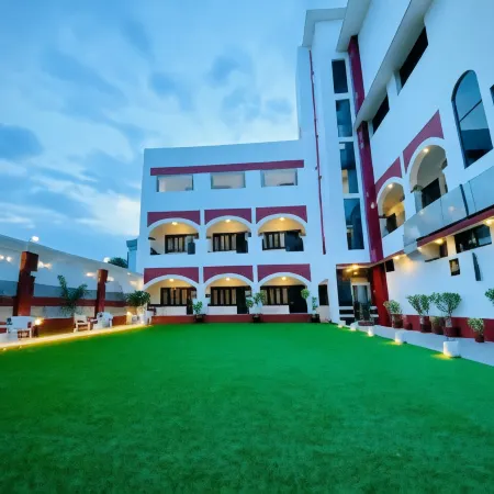 Prayag Inn
