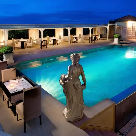 Hotel Carducci 76