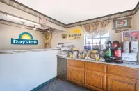 Days Inn by Wyndham Erick