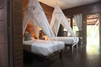 Raja Ampat Dive Lodge - balcony
