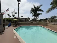 La Quinta Inn & Suites by Wyndham Carlsbad - Legoland Area - Beach
