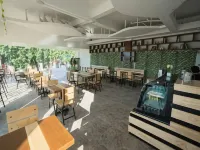 LOHAS AIRPORT HOTEL