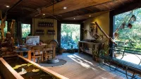 Araoz de Lamadrid Wine Lodge - parking