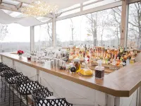 Chateau Mcely - bar