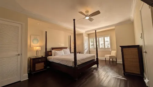 La Casa Hotel - 2-Star