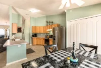 🍹🌞 Tropical Paradise! Heated Pool, Boat Parking, Near Beaches! - 4-Star