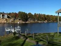 Shore House, on Lookout Point. - 温泉