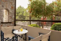 Talos Hotel Apartments - Mountain view