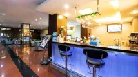 Pandanaran Hotel - bar