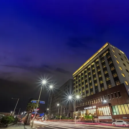 Palace Hotel Jeju Отели рядом с достопримечательностью «Площадь Тапдонь»