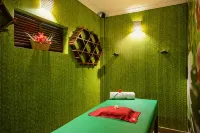ฟัน รีทรีท รีสอร์ท, โรงแรม และ อายูร์เวดา สปา - ที่มีสปา