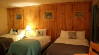 Holiday Motel - Pet friendly