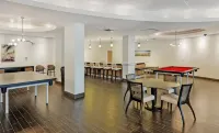 Luxe Hollywood Beachfront Condo - Boutique