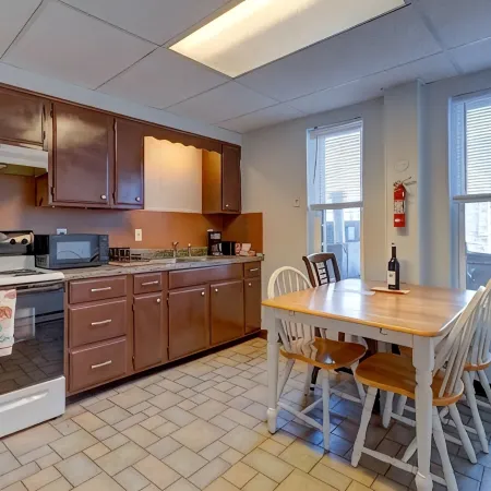 Parkview, Apt #5Parkview Historic Apartment 허시 호텔