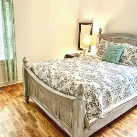 Bison Hall 4, No Cleaning Fee, Near Court Square
