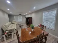 2 BR Beautiful new home near Mammoth Cave. - 3성급