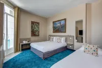 The Originals Boutique la Villa Ouest & Spa - parking