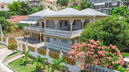 North Ritz Villa - 2 Bedroom on 1st Floor - Apartments