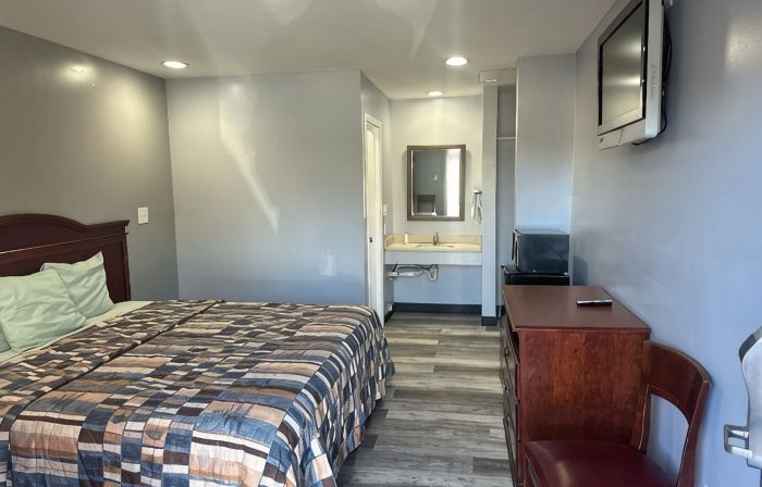 Sky Inn Hotel
