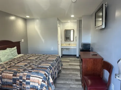 Sky Inn Hotel - 2-Star