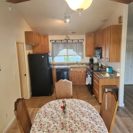 Quiet Ranch Guesthouse in Ramona