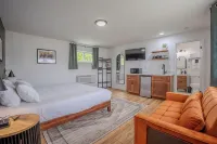 The Inn at Shady Pines - Pet friendly