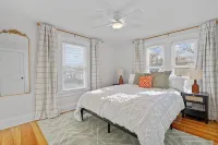4-bedroom house in Windham - Pet Friendly - Thread City Family Escape