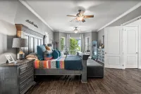 NEWLake it Easy” a lakefront 6BR 6BA retreat, with pool and large game room! - Pools