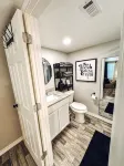 Chic 1-bedroom apartment in  Springtown, TX with AC, WiFi - 4-Star