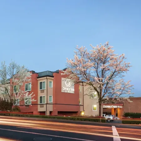 DoubleTree by Hilton Portland - Tigard