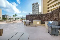 Waikiki Beach Designer Studio with Amazing Views - 2-Star