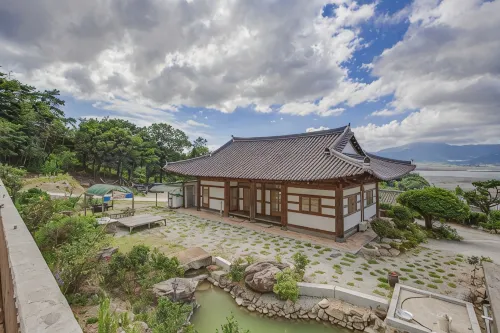 Wando Cheonghaejin Hanok Pension - 2-Star