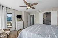 Unobstructed Ocean Views!  Walk to the Beach! King Bed. Pets. Nema 14-50 Outlet! - Jacuzzi