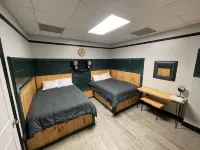 Large trail riders' retreat with personality, sleeps 12, minutes from trails - 3-Star