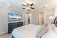 Pet Friendly, Gulf View 4/3.5 Community Pool/Pickleball -  Clear Bottom Kayak - ブティック