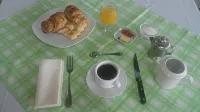 Hôtel - Appartement meublé " les Flots Bleu " - Breakfast