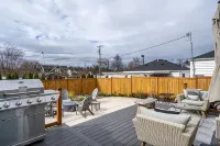 University Area Bungalow - The Moxie Harris House - 4-Star