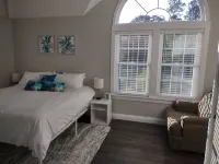 A quiet retreat and perfect for your getaway to the Outer Banks! - Homestays