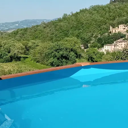 Lovely Cottage in the Tiber River Park, panoramic eclusivo near Todi
