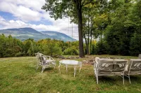 UNBELIEVABLE MOUNTAIN VIEWS! Convenient to Manchester,skiing,outlets - Boutique