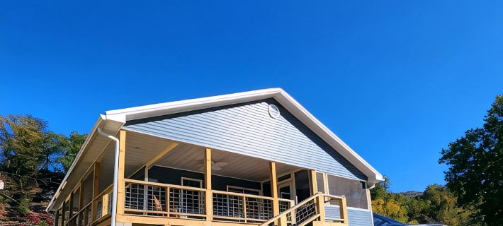 Delightful 3-Bedroom Home on the New River Отели в г. Саммерс
