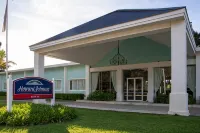 Howard Johnson by Wyndham Carilo Convention Center - Aamiainen