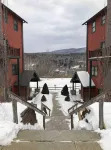 Hunter Mountain 2 Bedroom Condo - Steps to Ski Slopes!! - 3-Star
