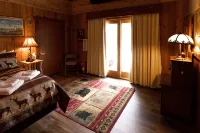 Northwoods Rustic Lodge steps away from Round Lake in Richardson Bay & Pontoon - 5 Sao