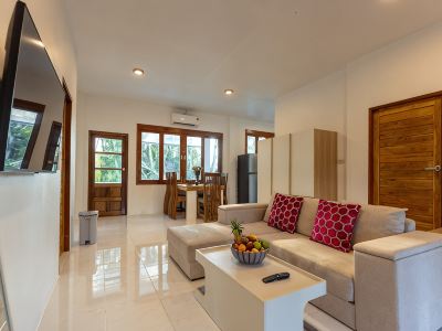 Hin Kong Hide Away 1