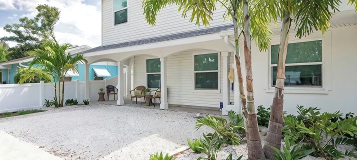 Chic Cottage Walk to Downtown Dunedin & Waterfront Pets Ok- Barefoot Parrot 3 Hotele w: Dunedin