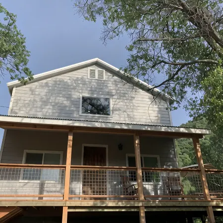Little Bear Cottage Private,Luxury Getaway!SPA! FIRE PIT! 3 MLS FROM SNP